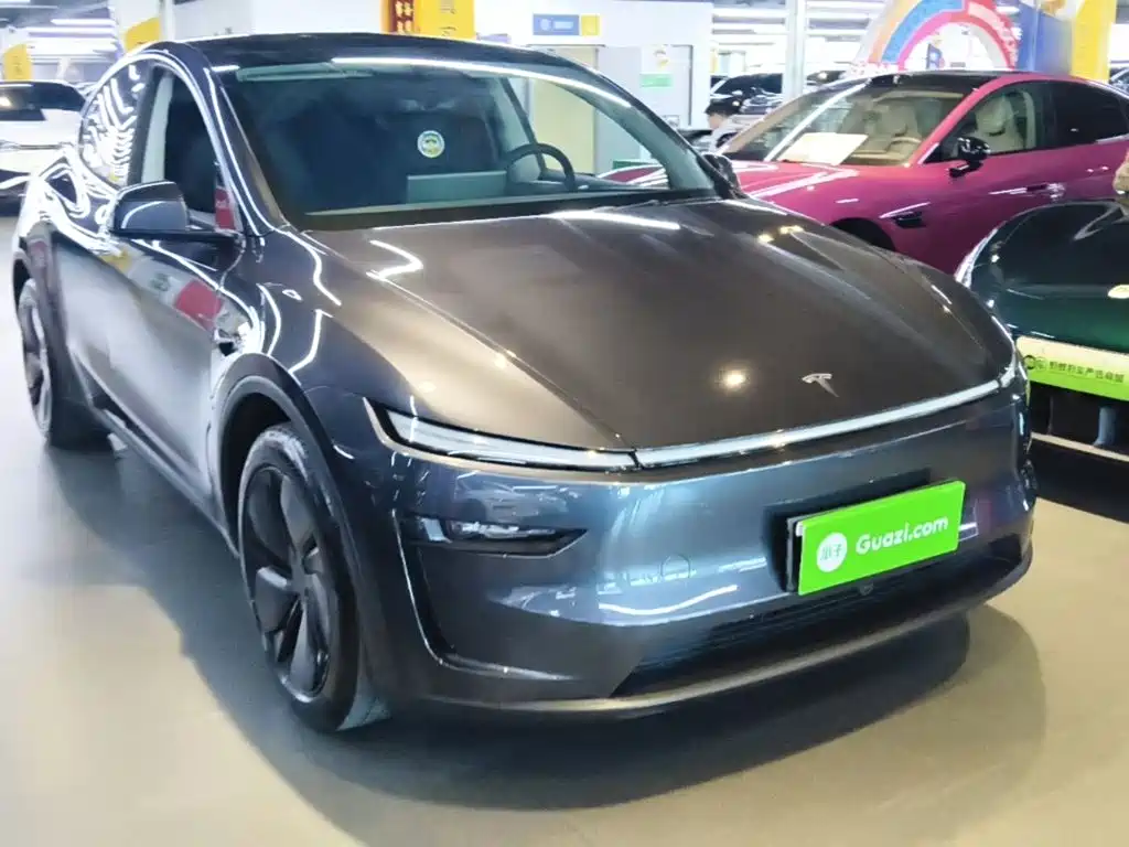 Фото 4 - Tesla Model Y