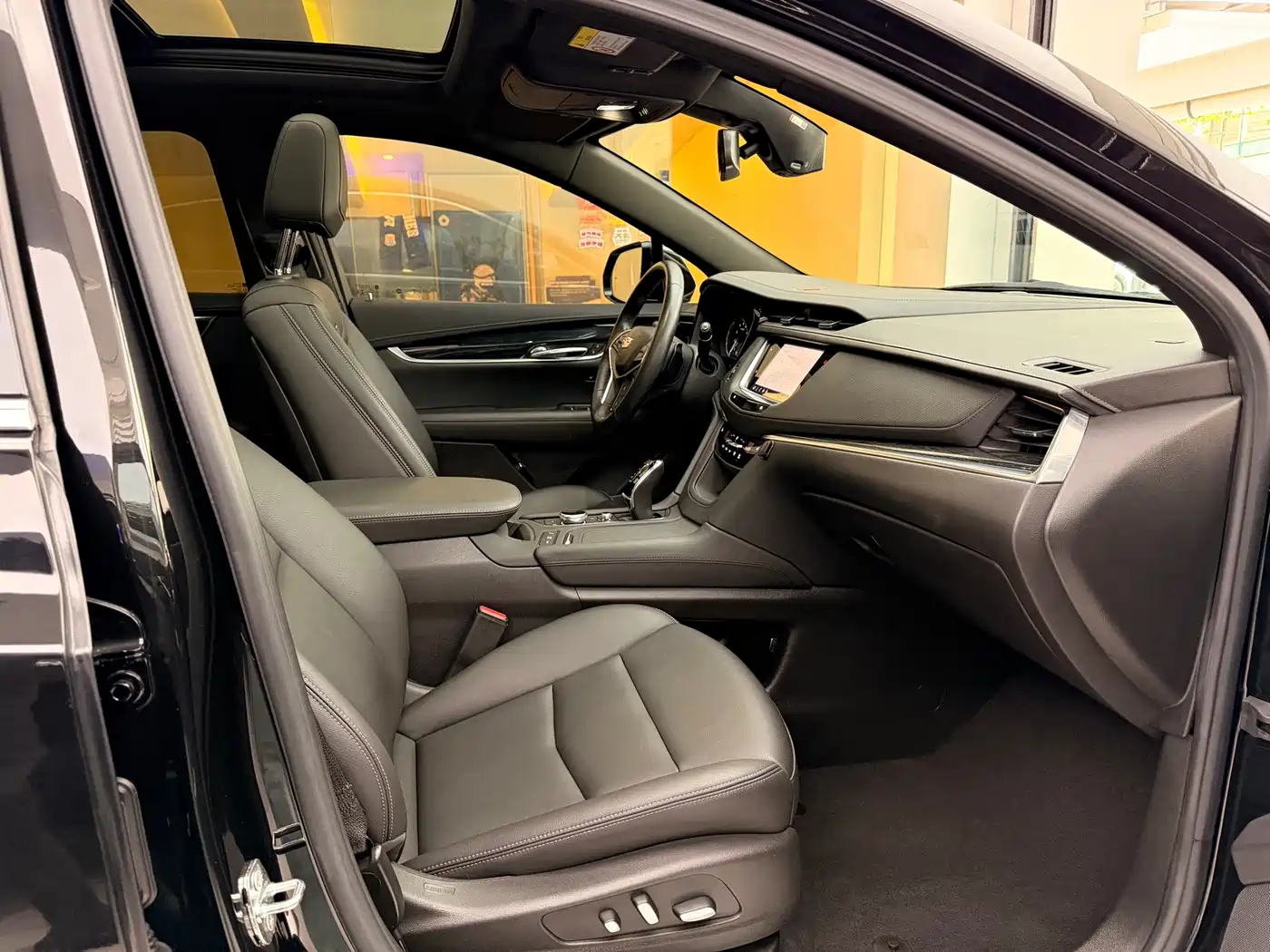 Cadillac XT5 2022 2.0T 2WD Luxury фото 16