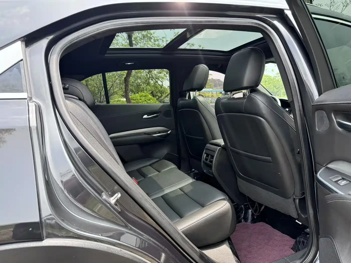 Cadillac XT4 2018 28T FWD Leading Edition фото 12