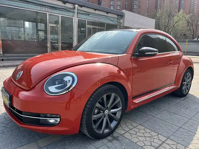 VOLKSWAGEN BEETLE