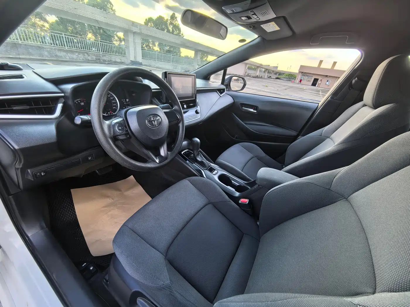 Toyota Levin 2022 TNGA 1.5L CVT Progressive Edition фото 7