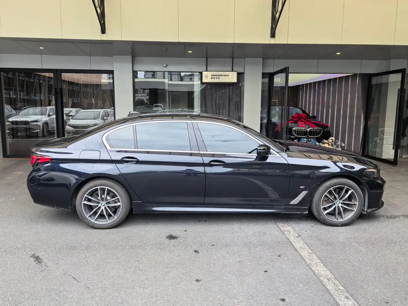 BMW 5-SERIES