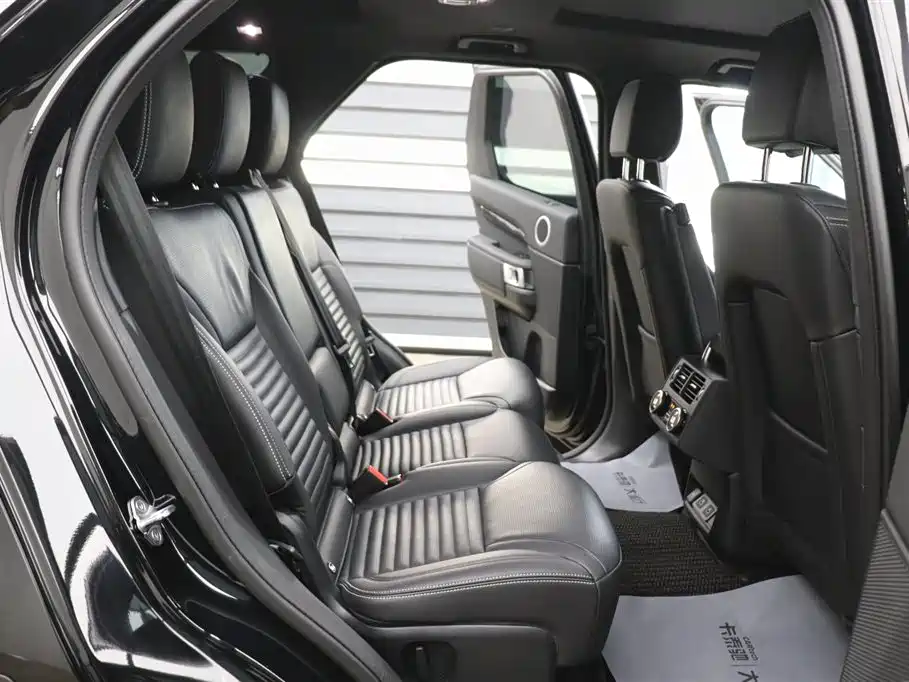 Land Rover Discovery 2024 Model 360PS S фото 23