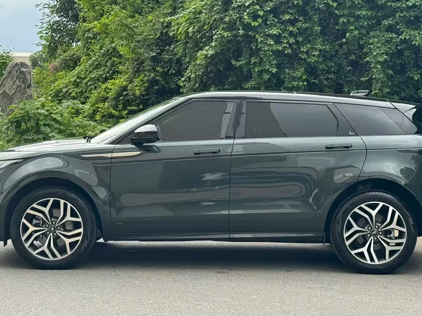 صورة 4 - Land Rover Range Rover Evoque