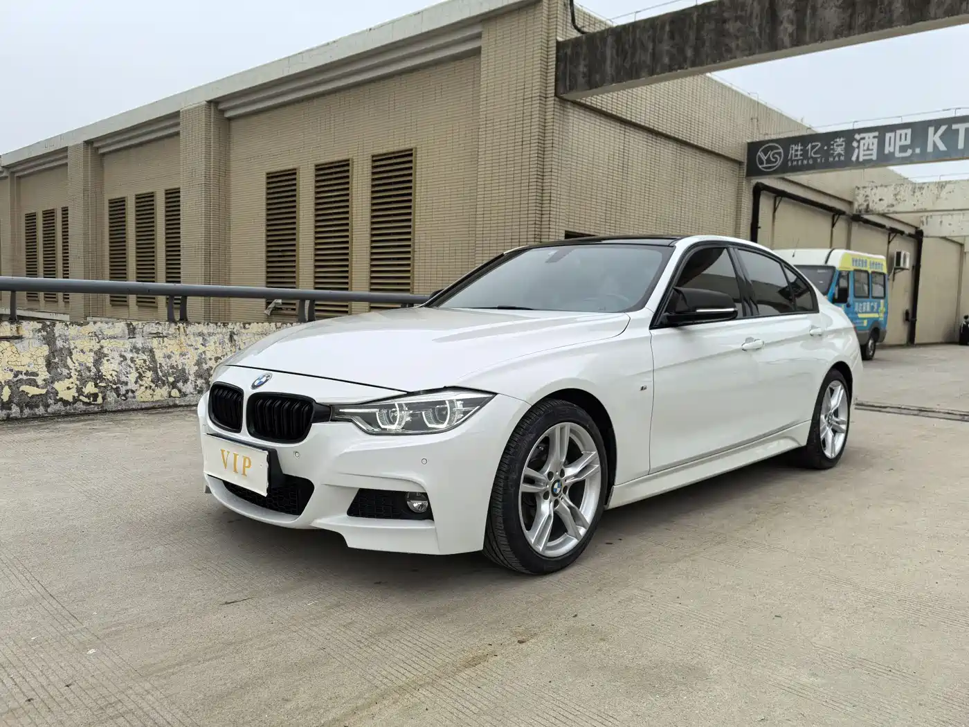 BMW 3 Series 2018 320i M Sport Package фото 38