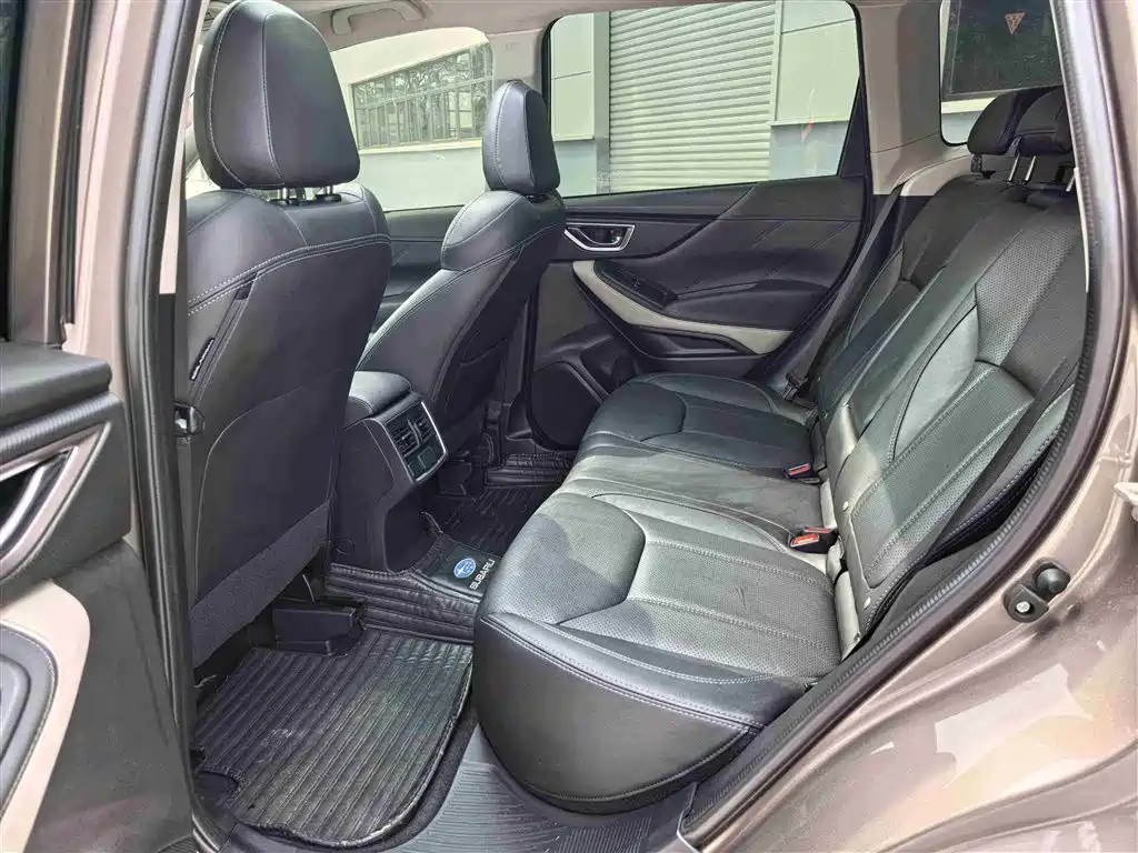 Subaru Forester 2022 2.0i AWD Luxury Edition фото 11