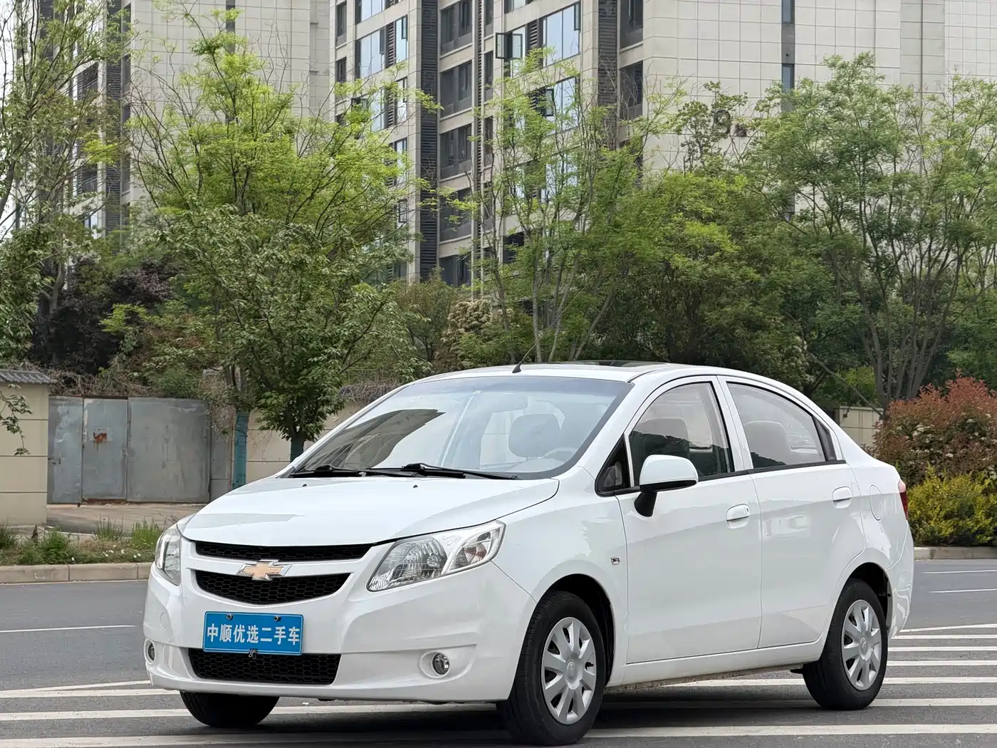 Chevrolet Sail 2013 Sedan 1.4L AMT Premium Edition