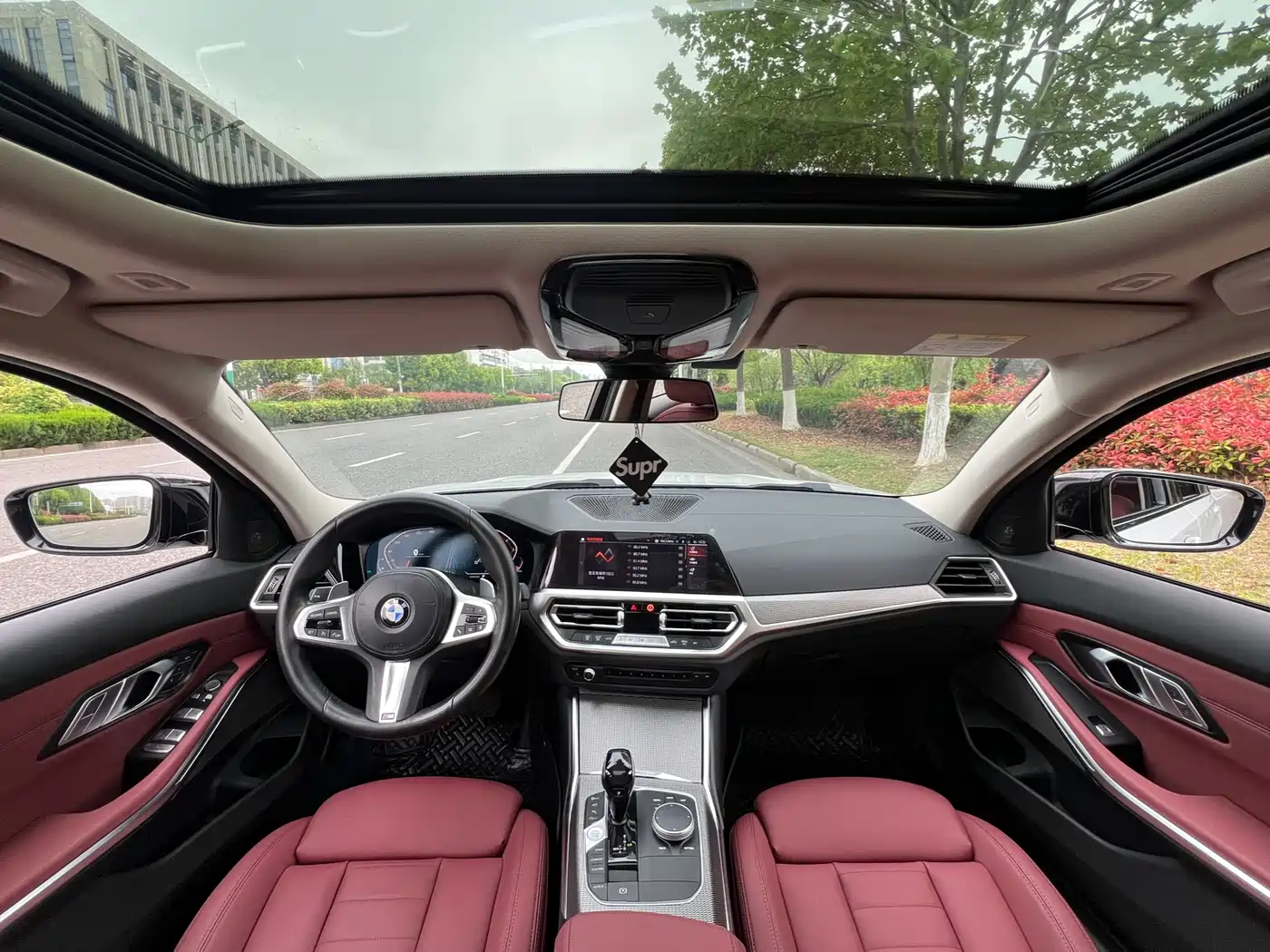 BMW 3 Series 2021 325i M Sport Night Edition фото 9