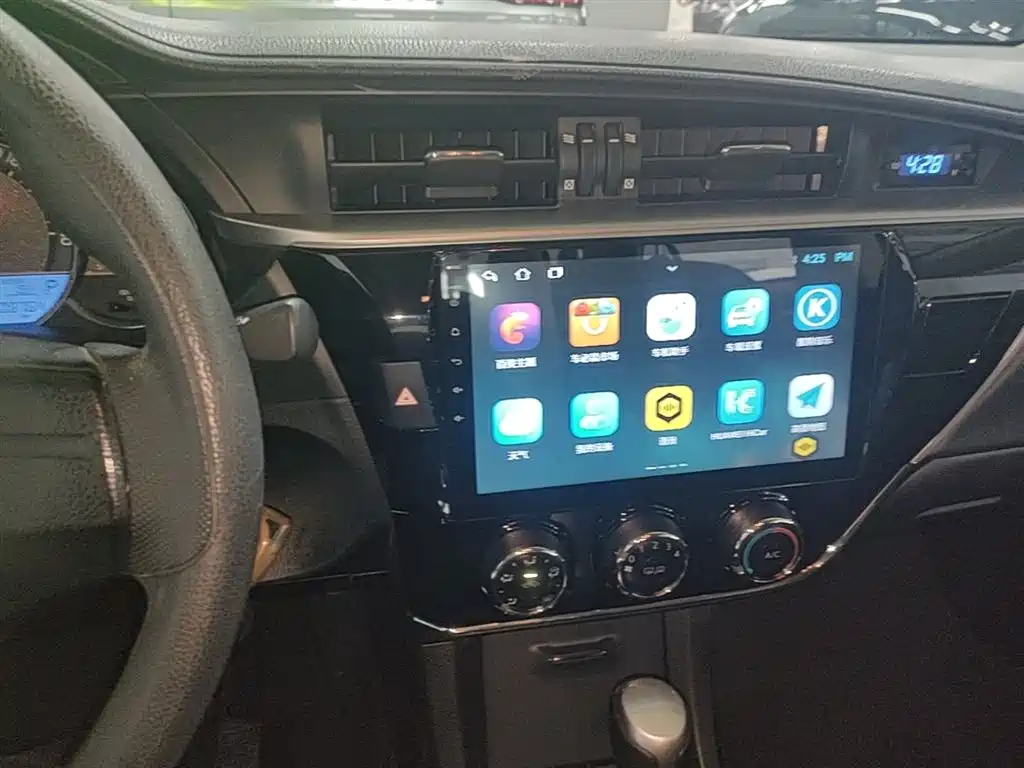 Toyota Corolla 2014 1.6L CVT GL фото 13