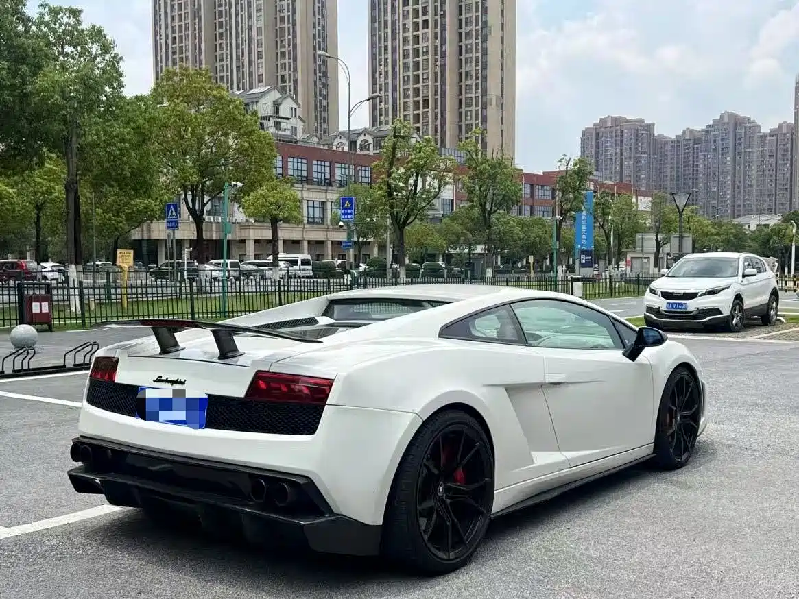Lamborghini Gallardo 2012 LP 560-4 Gold Edition фото 8