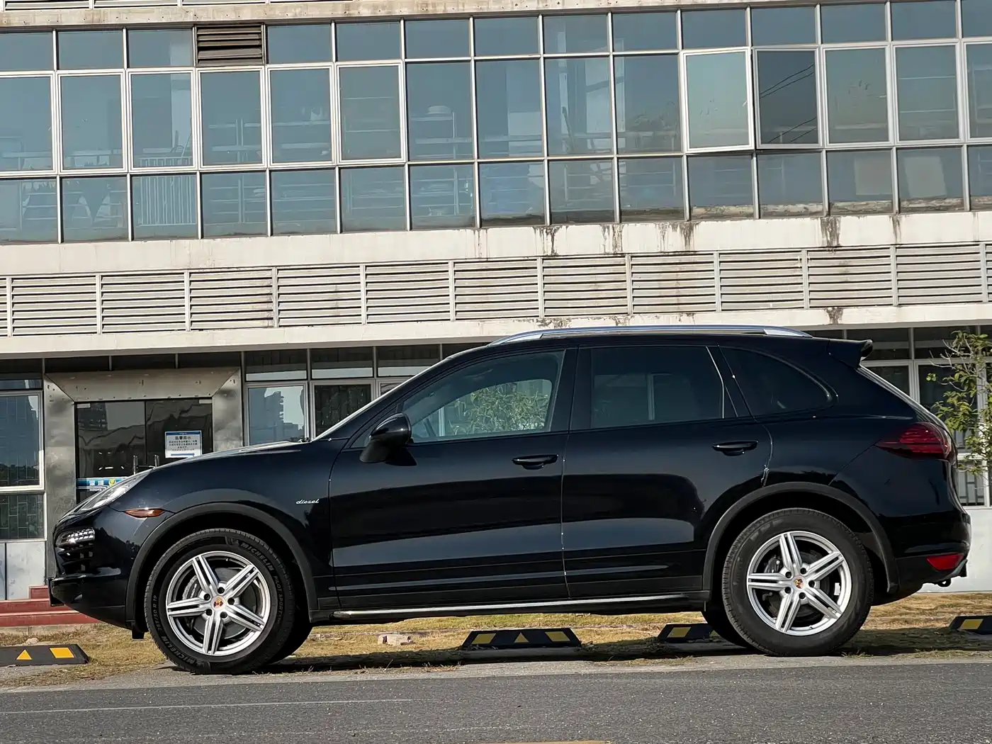 Porsche Cayenne фото 7