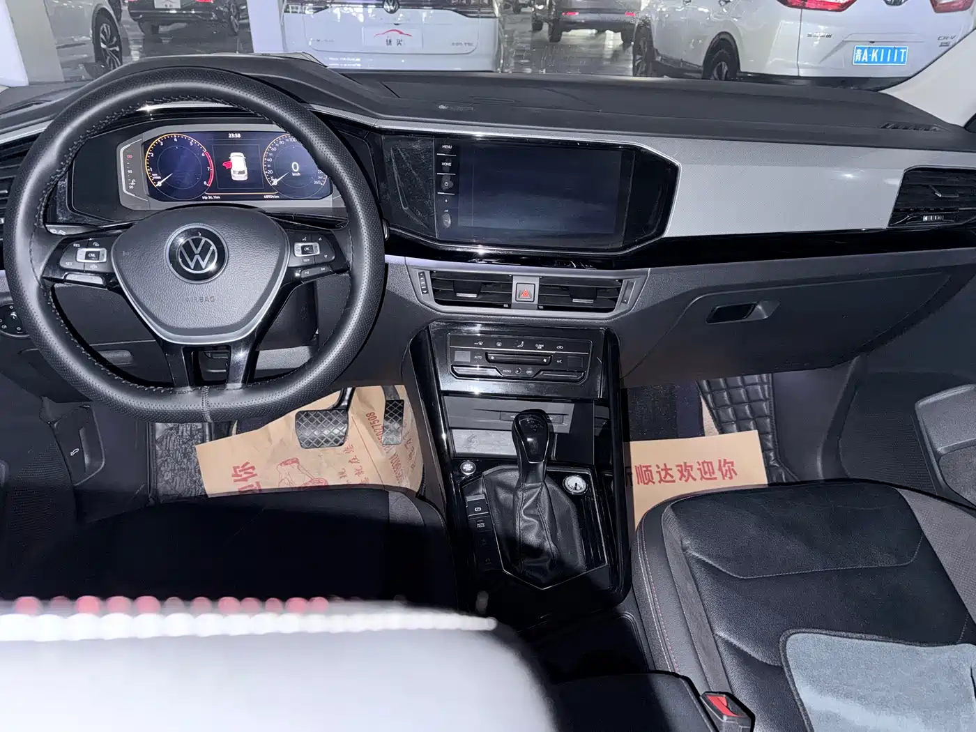 Volkswagen Tayron 2022 330TSI 2WD Luxury Smart Connect Plus фото 12