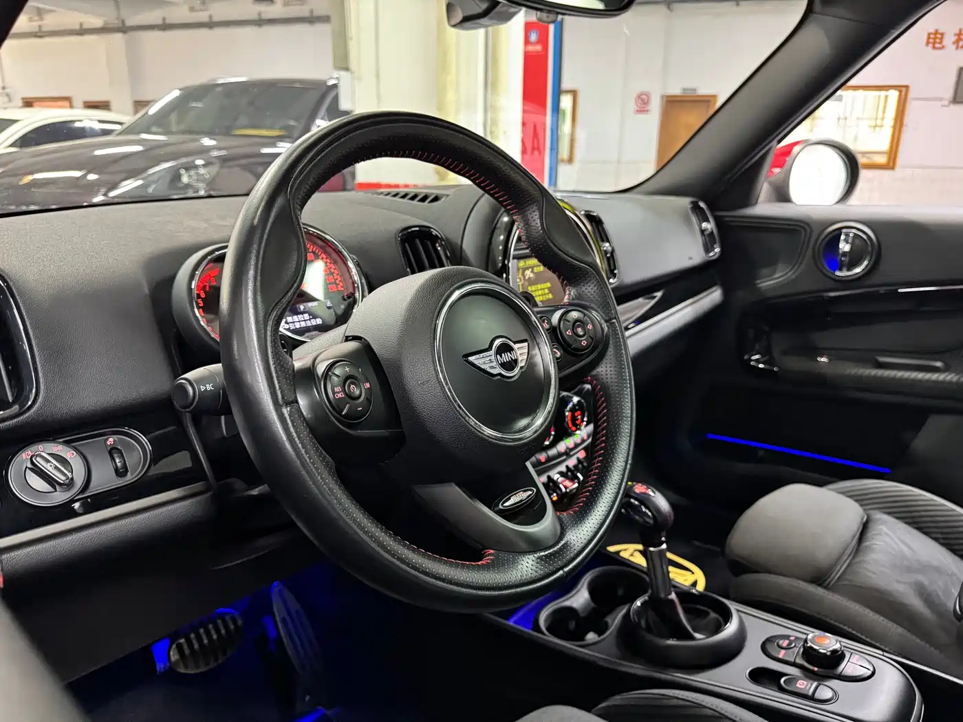 MINI JCW COUNTRYMAN 2018 2.0T JOHN COOPER WORKS фото 18