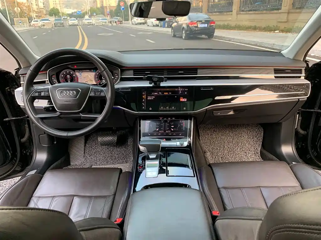 Audi A8 2019 Plus A8L 50 TFSI quattro Comfort фото 10