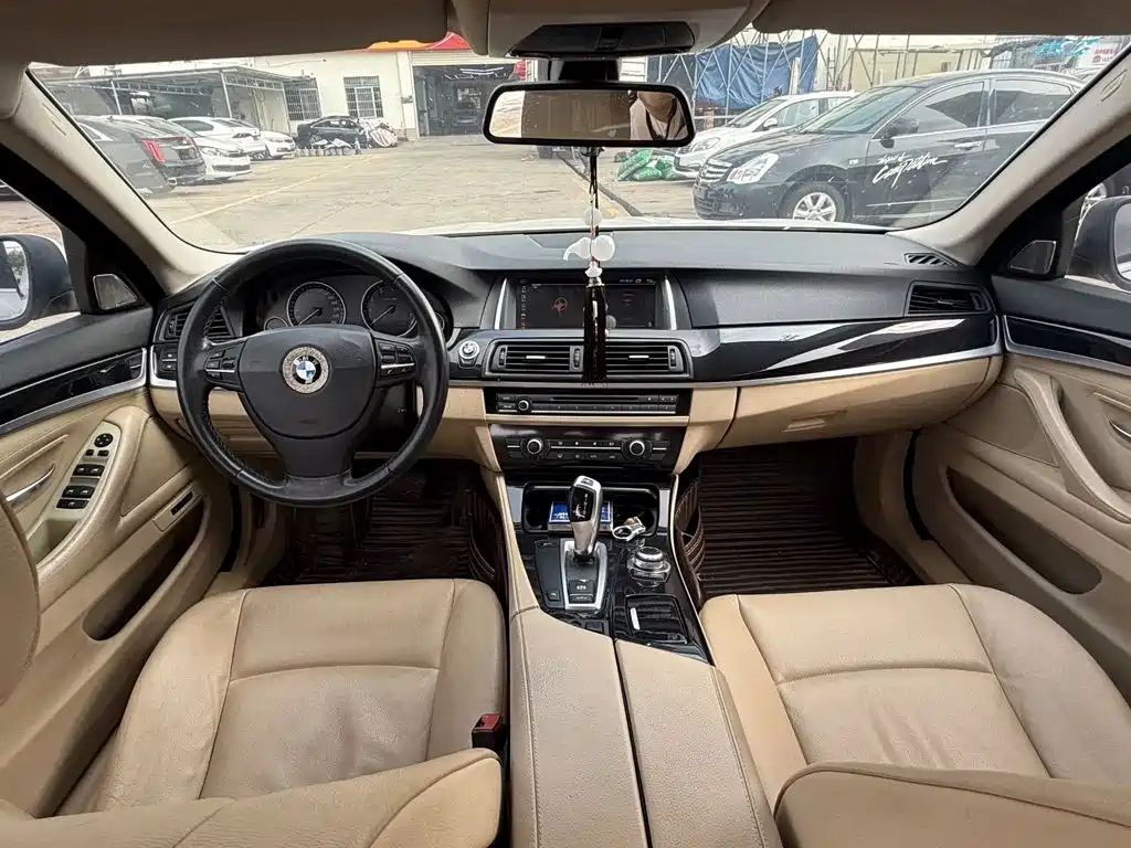 Фото 8 - BMW 5 Series