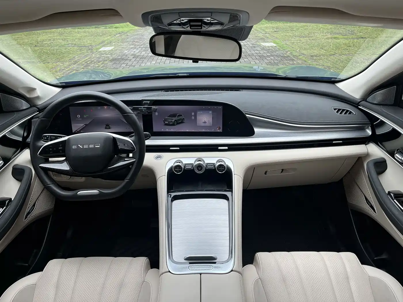Exeed Lingyun 2023 2024 300T 2WD Starlight Edition