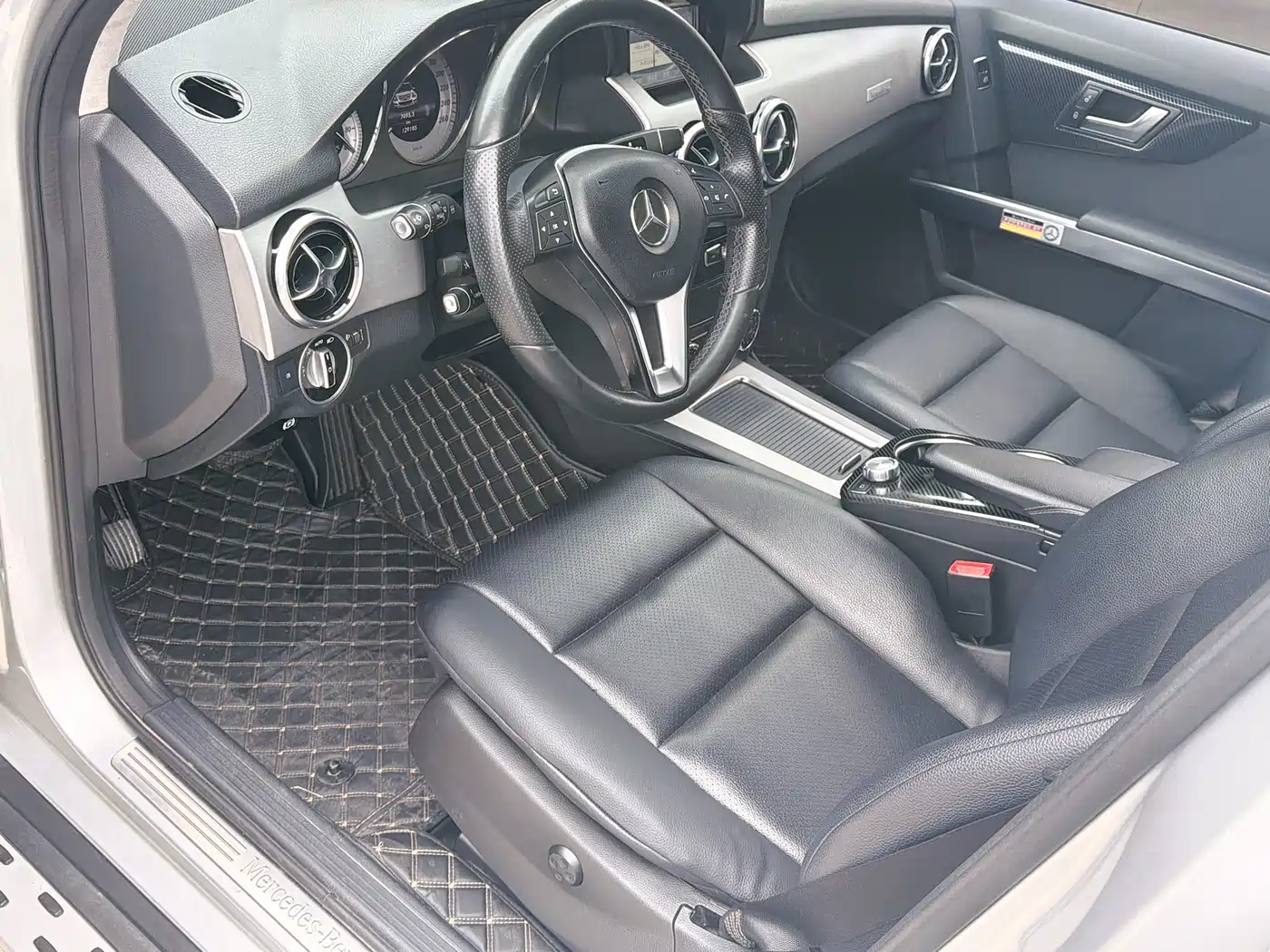 Mercedes-Benz GLK-Class 2013 GLK 300 4MATIC Fashion фото 9