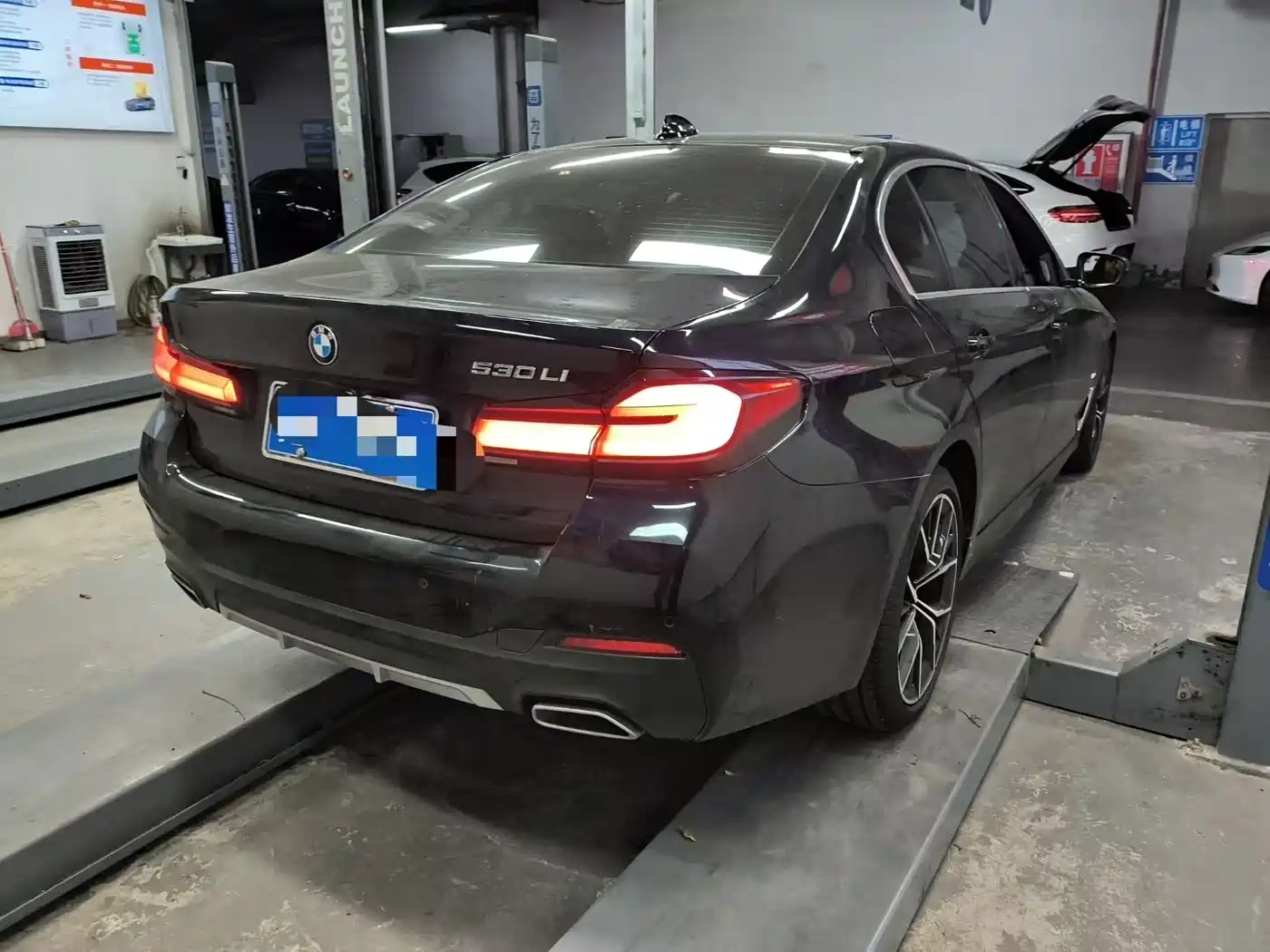 BMW 5 Series 2021 530Li Premium M Sport Package фото 6