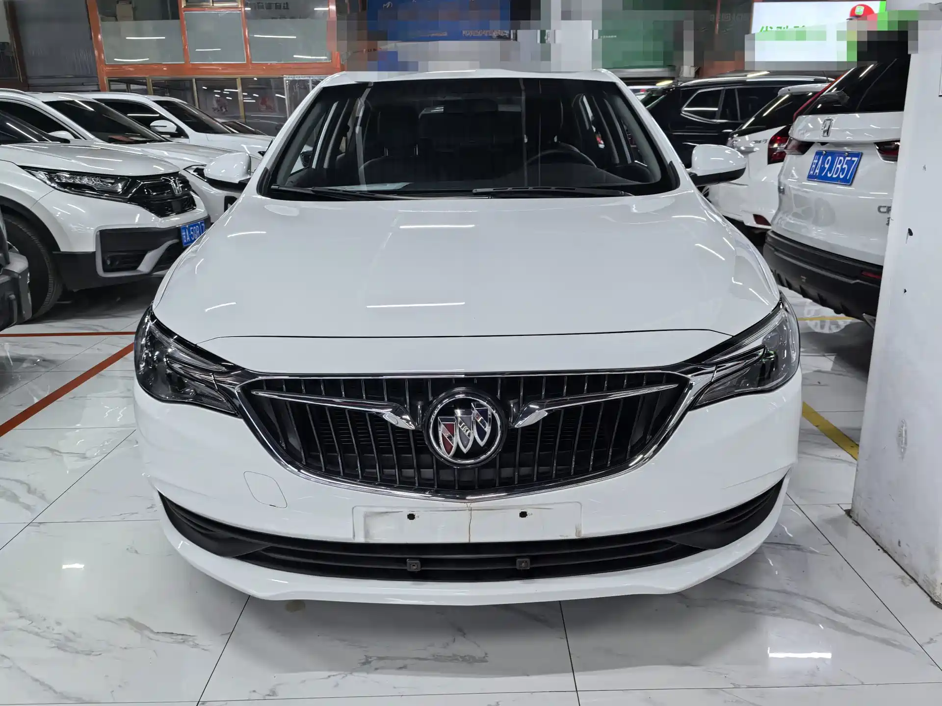 Фото 2 - Buick Excelle