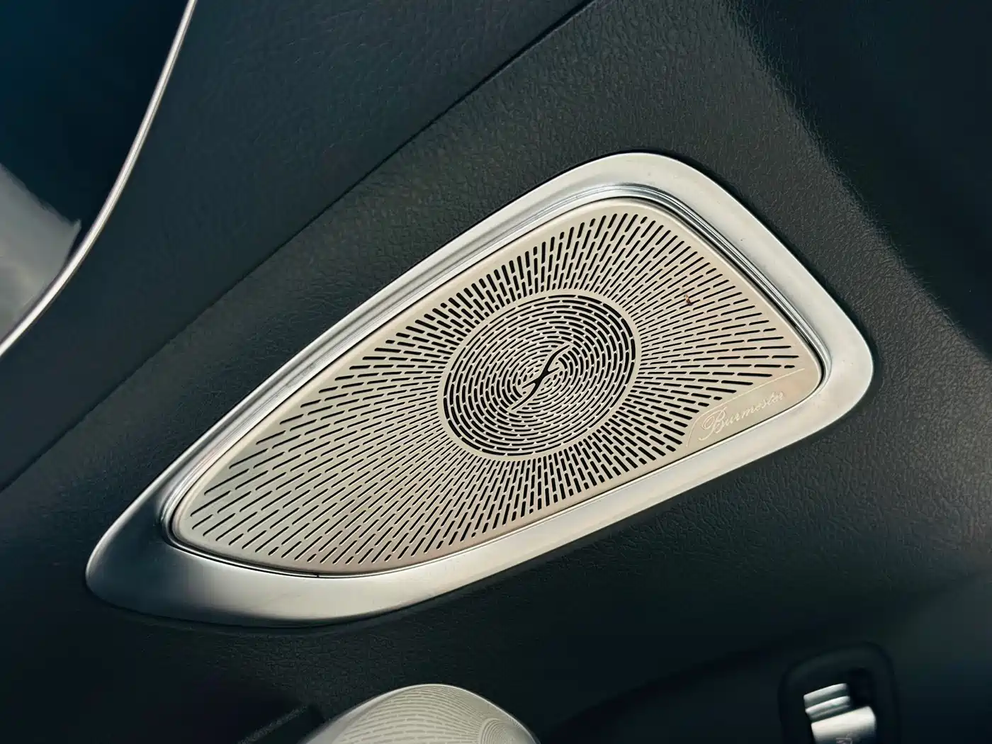 Mercedes-Benz C-Class, миниатюра 13