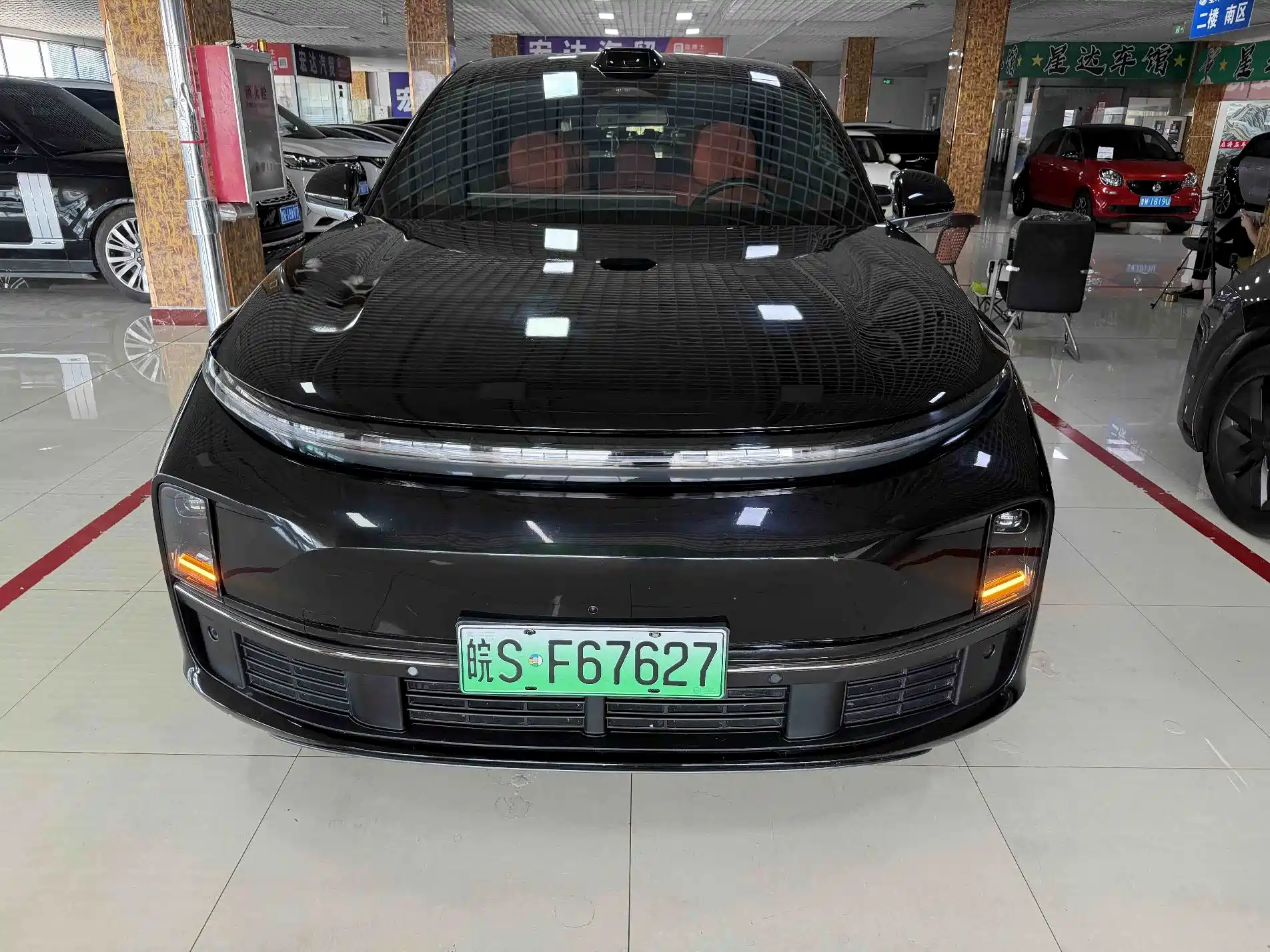 Photo 1 - Li Auto L7