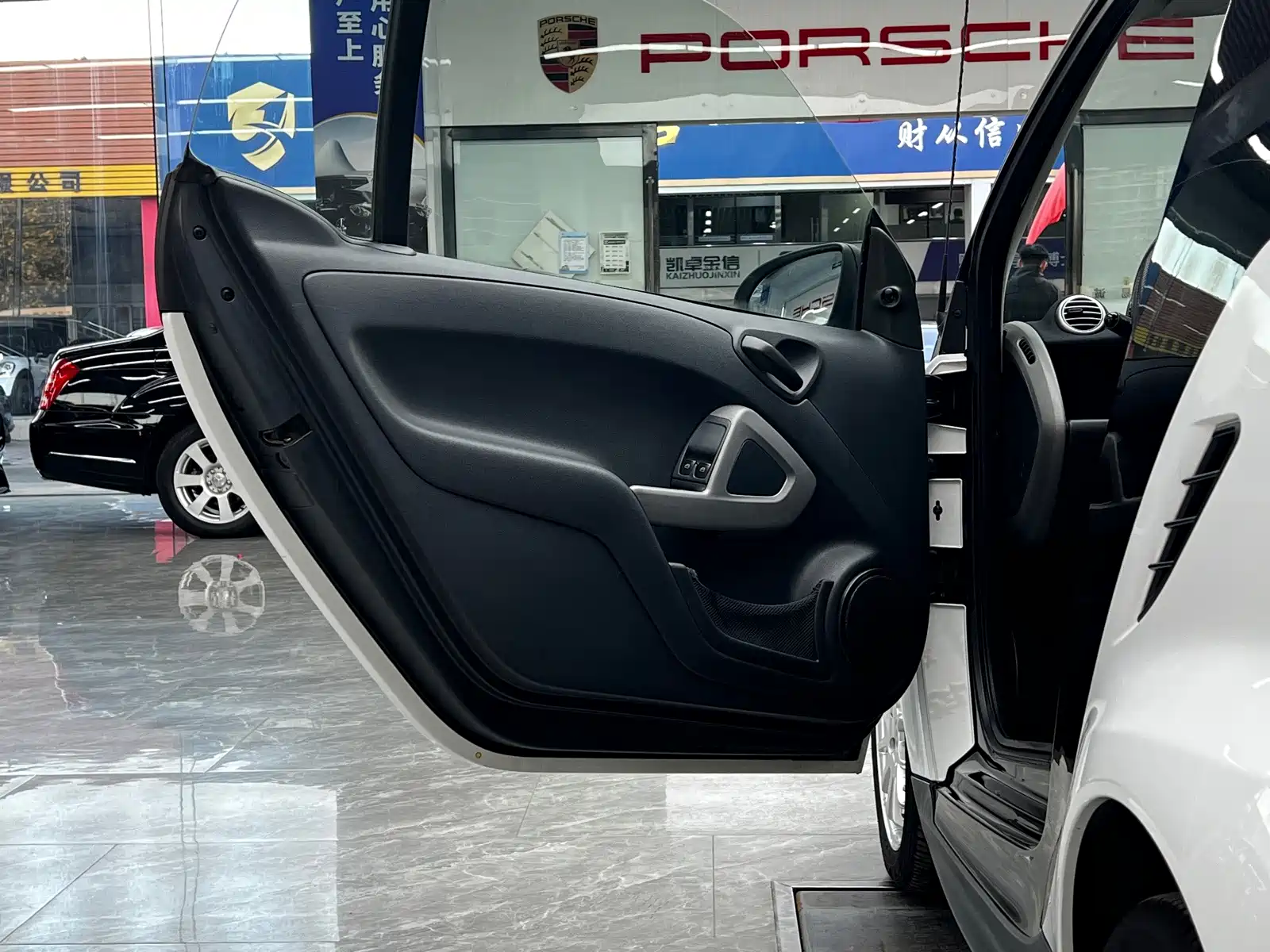 Photo 11 - smart fortwo