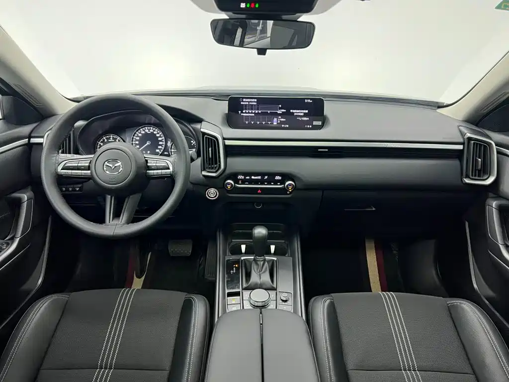 Фото 20 - Mazda CX-50