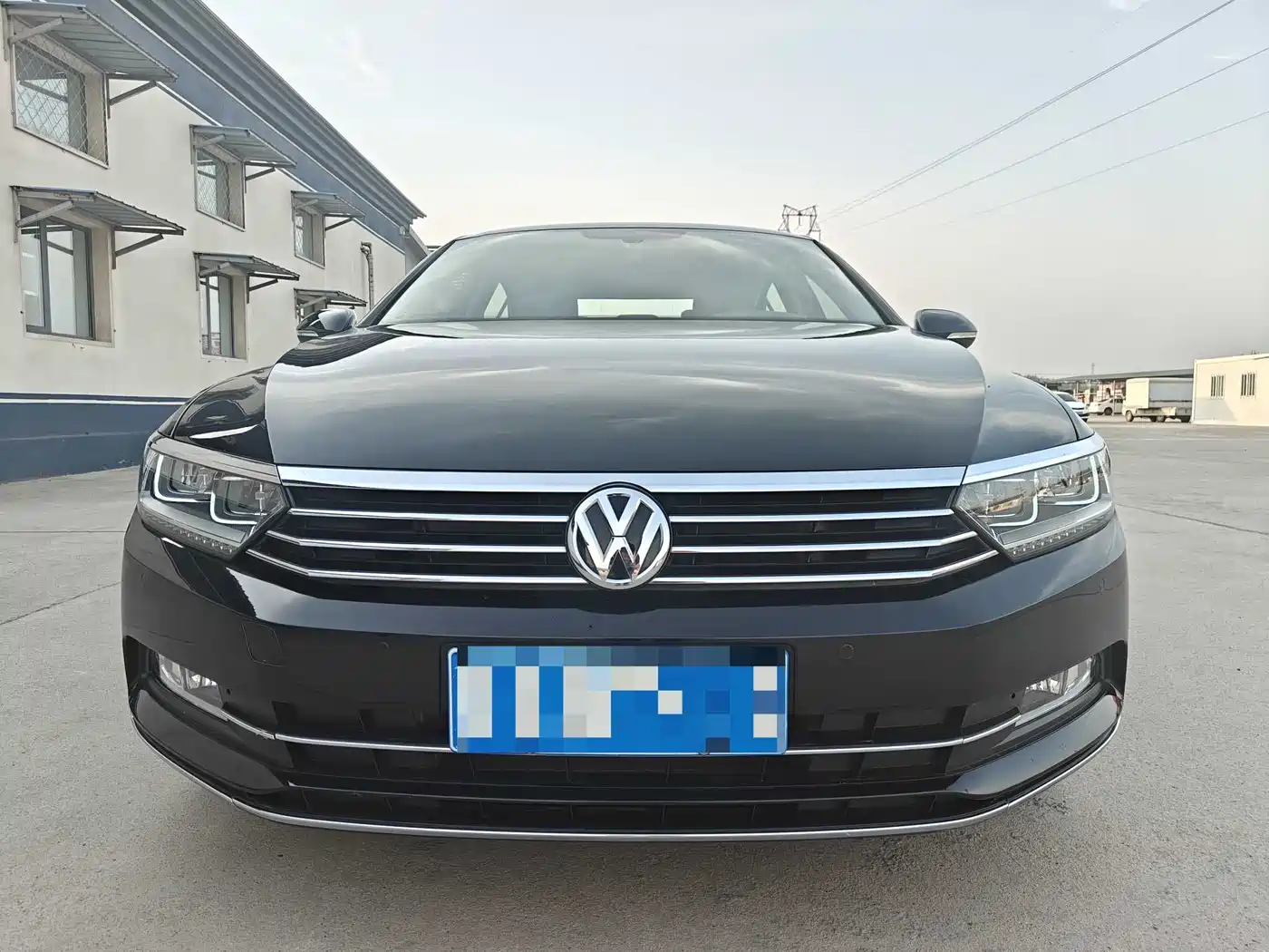 Volkswagen Magotan 2018 Facelift 330TSI DSG Luxury фото 2