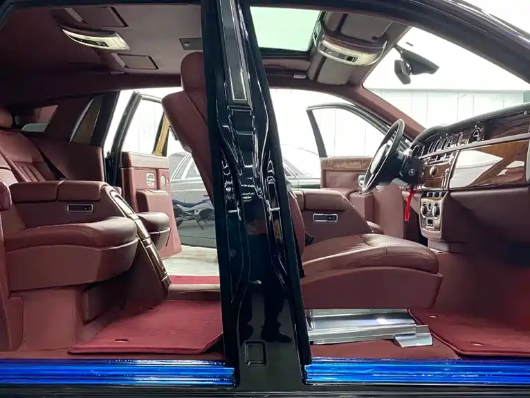 Фото 7 - Rolls-Royce Phantom