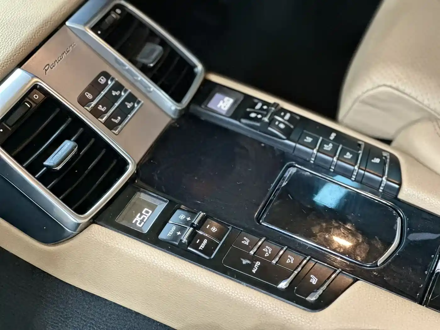 Porsche Panamera 2013 Panamera Platinum Edition 3.6L фото 14