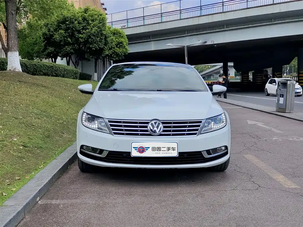 Volkswagen FAW-Volkswagen CC 2018 1.8TSI Luxury фото 2
