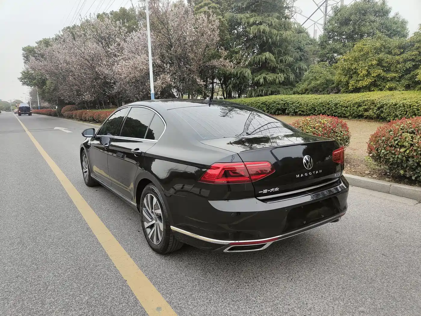 VOLKSWAGEN MAGOTAN GTE PLUG IN HYBRID