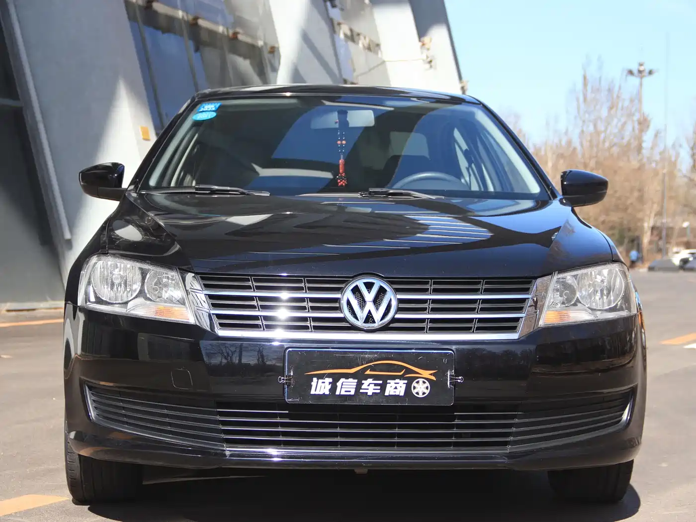 Volkswagen Lavida 2017 1.6L Automatic Comfort Edition фото 2