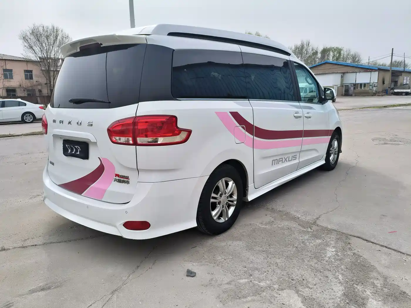 SAIC Maxus RG10 2019 2.0TGI Pop-top Camper Sunshine Edition фото 11