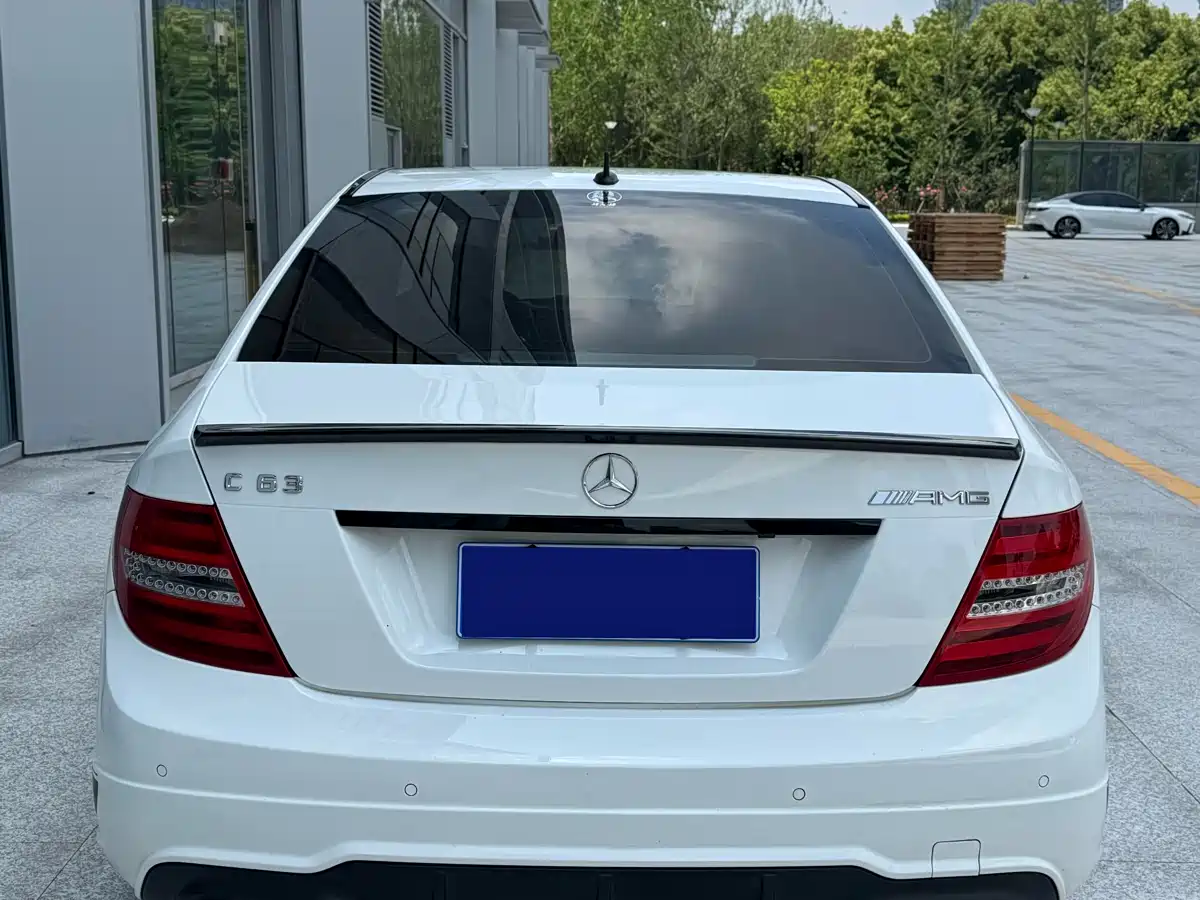 Mercedes-Benz C-Class AMG 2014 AMG C 63 Edition 507 фото 3