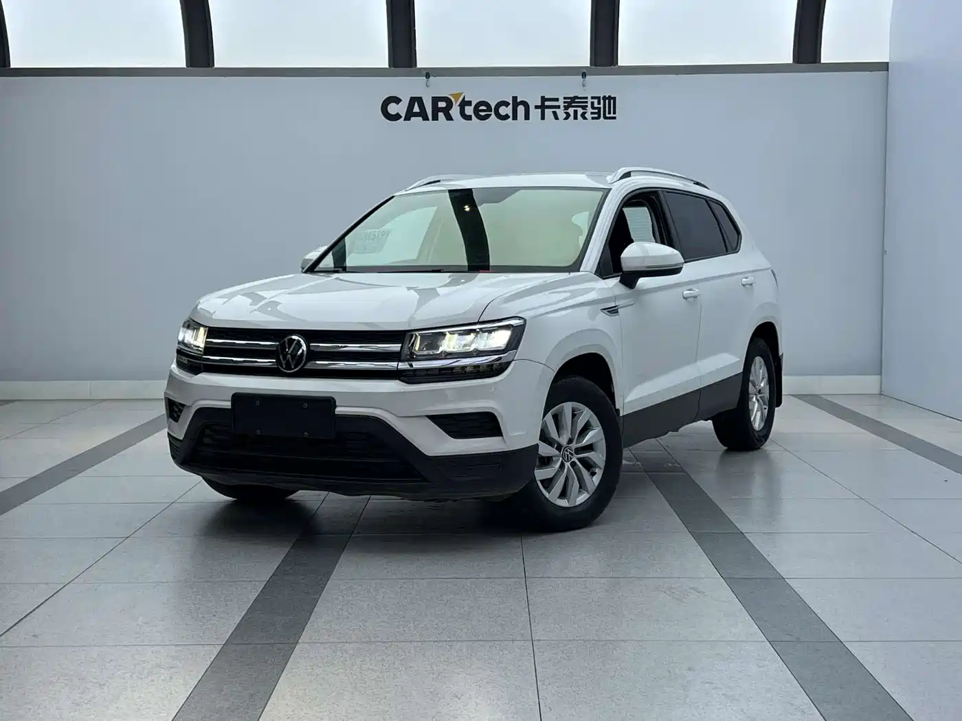 Volkswagen Tharu