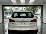 Фото 8 - Hyundai Santa Fe