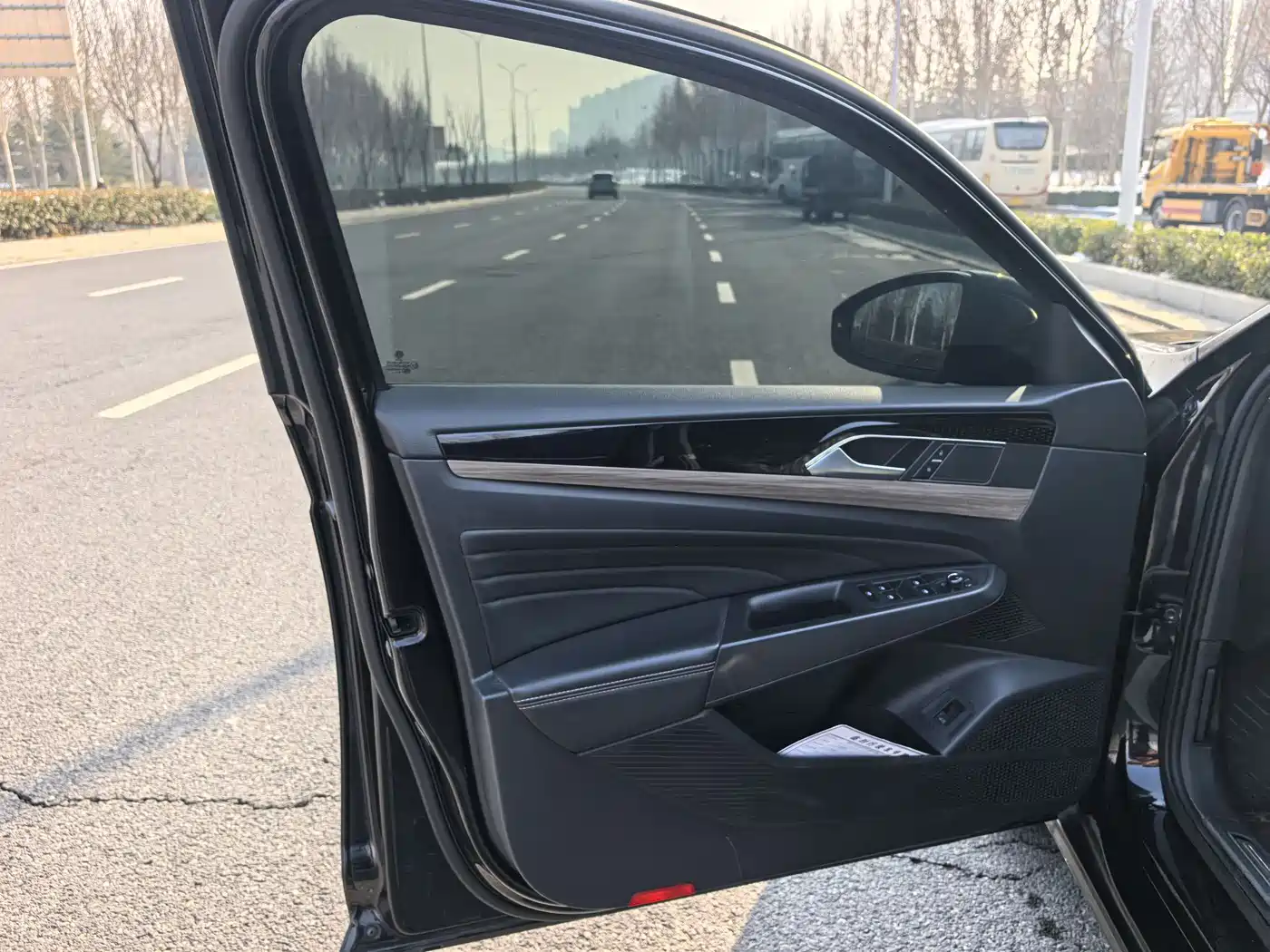 Volkswagen Passat 2020 Facelift 330TSI Luxury China VI фото 11