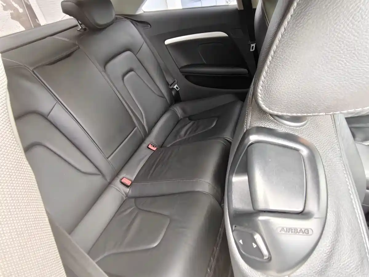Audi A5 (Import) 2011 2010 2.0TFSI Coupe