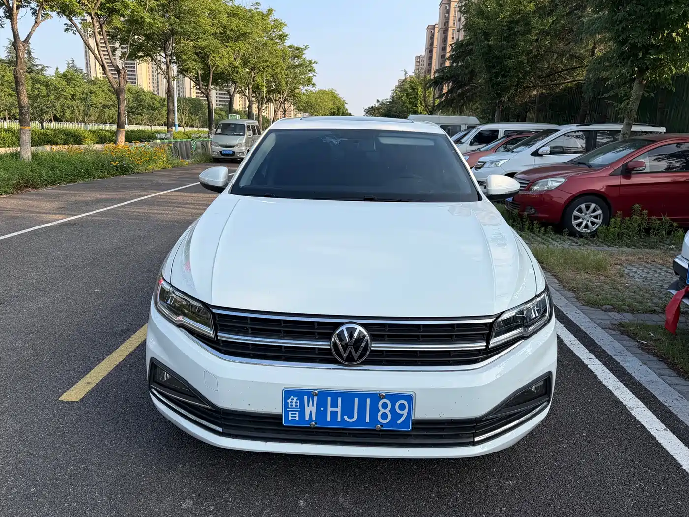 VOLKSWAGEN BORA