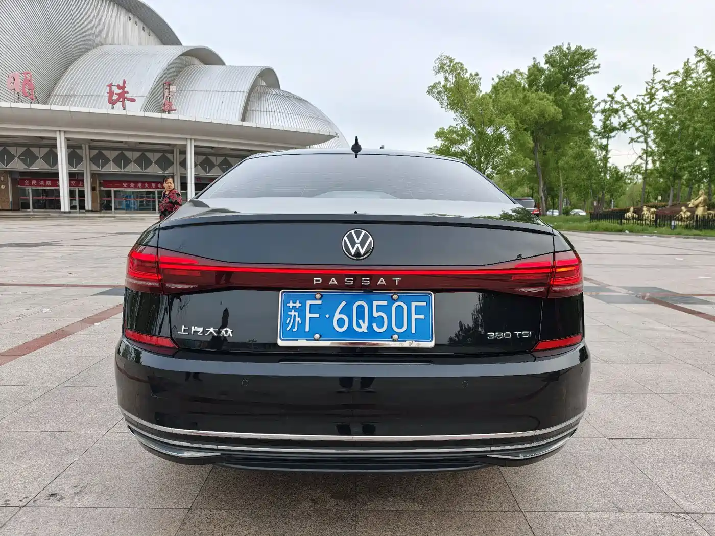 Volkswagen Passat 2022 380TSI Flagship Edition фото 5