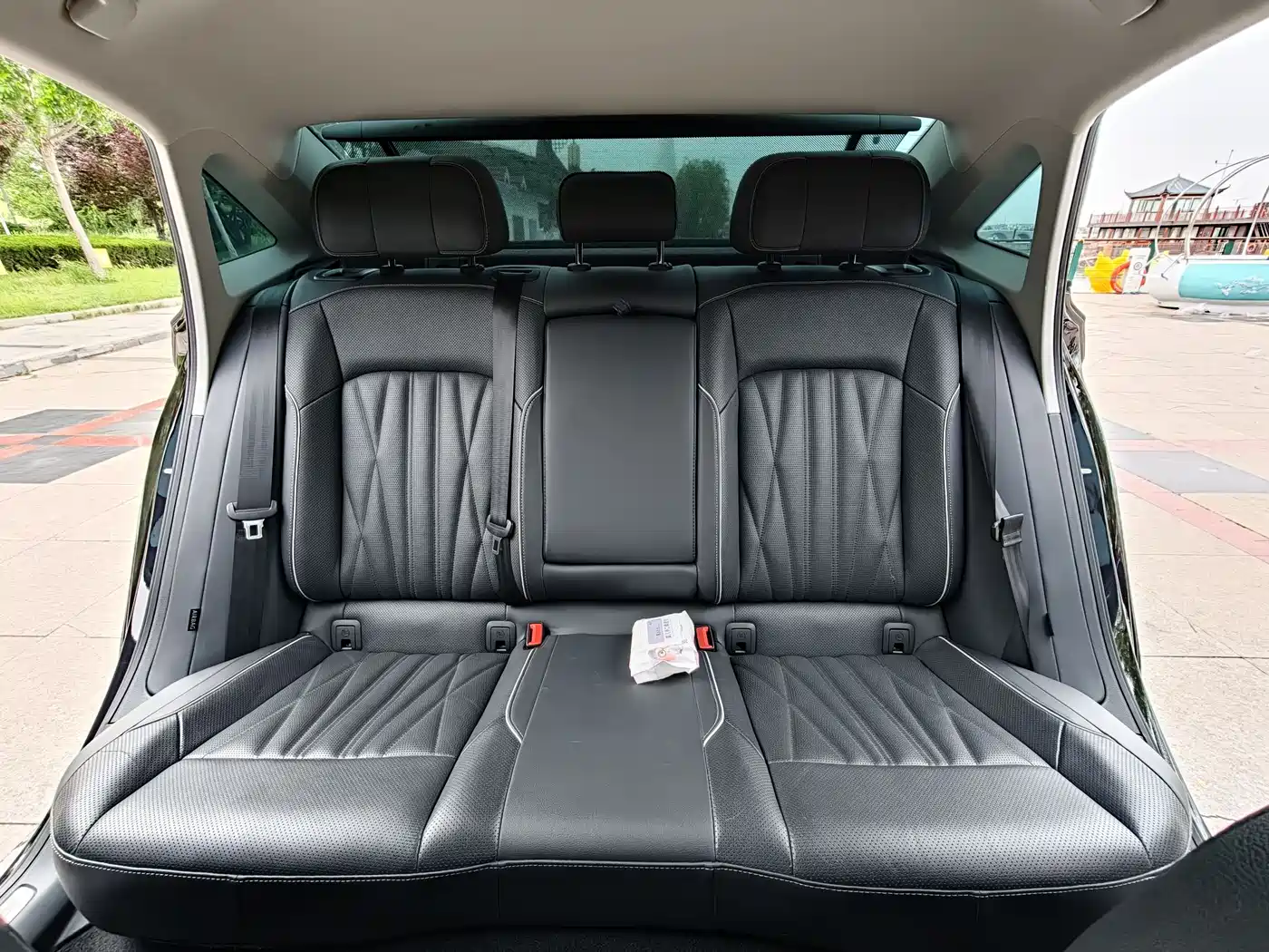 Volkswagen Passat 2022 380TSI Flagship Edition фото 22