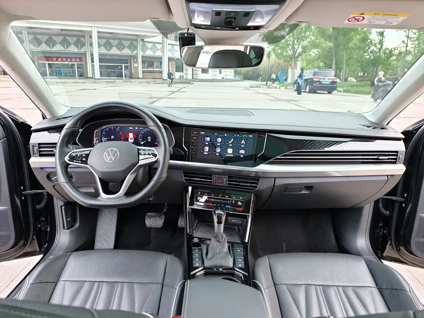 Volkswagen Passat 2022 380TSI Flagship Edition фото 12