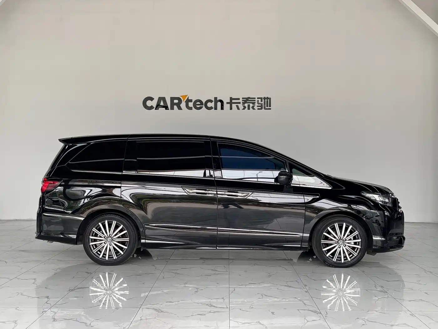 Honda Elysion 2024 2024 2.0L e:HEV Luxury Edition