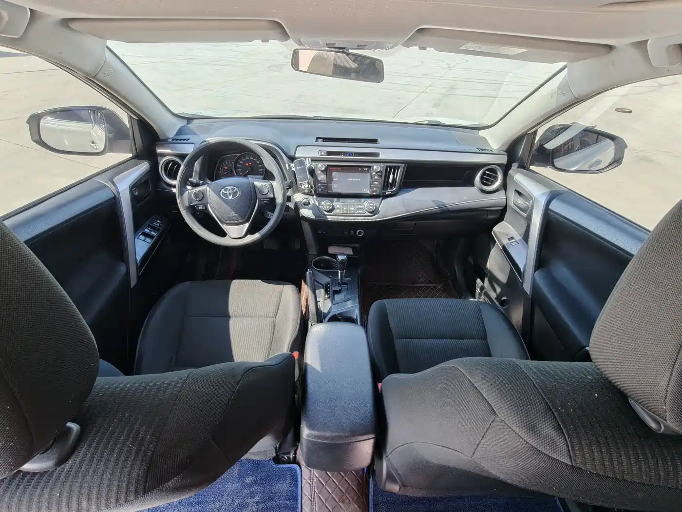 Toyota RAV4 Rongfang 2018 2.0L CVT 2WD Trend X Edition фото 5