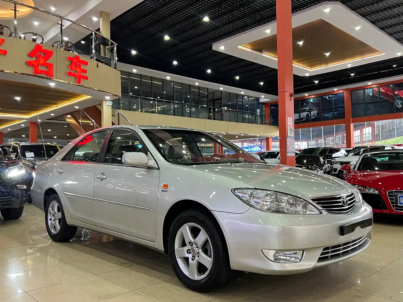 Toyota Camry (Overseas) 2005 2.4 Luxury Edition фото 3