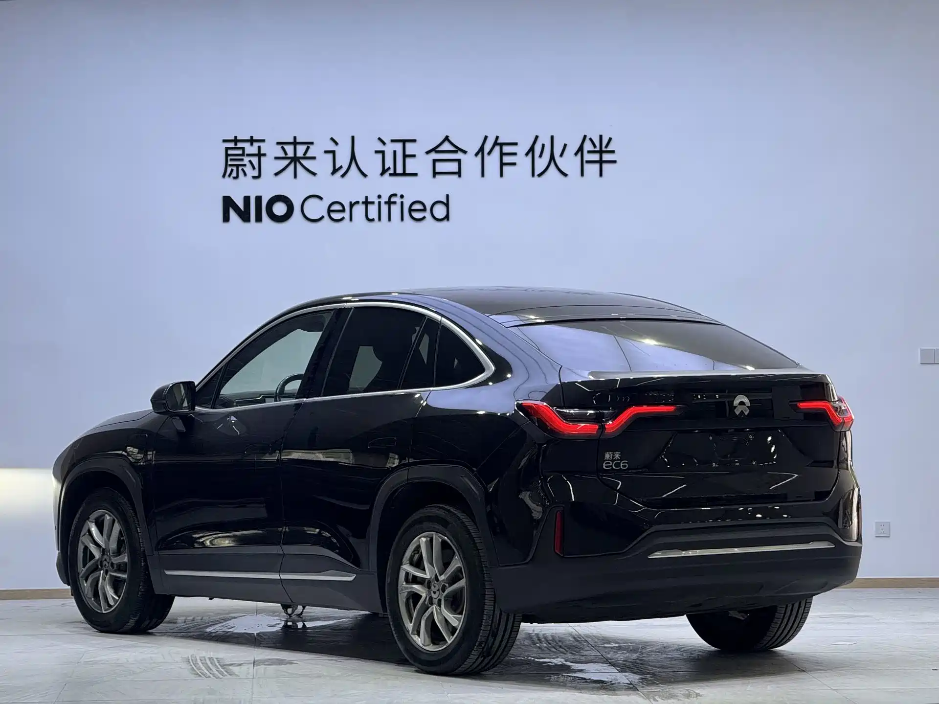Фото 7 - NIO EC6