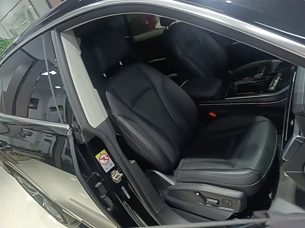 Audi Q8 2023 55 TFSI Luxury Sport фото 25