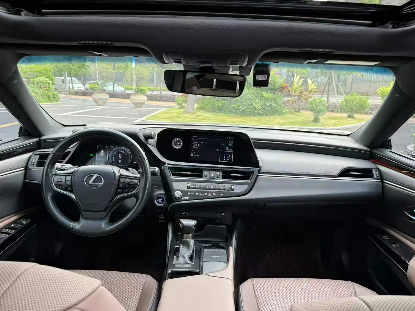 Lexus ES 2022 300h Excellence Edition фото 5