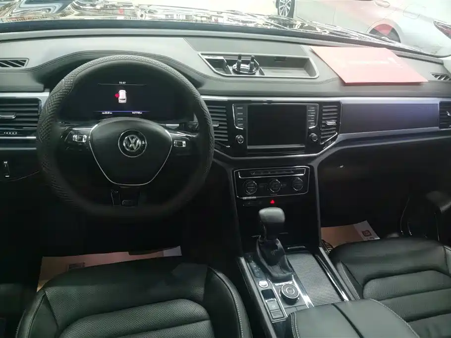Volkswagen Teramont 2017 530 V6 4WD Flagship Edition фото 12